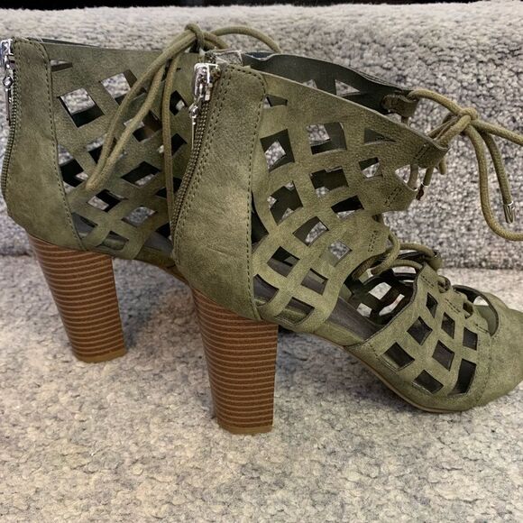 G by Guess Green Peep-Toe Booties Cut-Out Lace Up Women's Size 8 - Picture 2 of 9